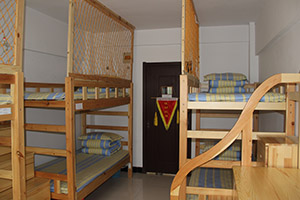 华油荣德小学宿舍环境